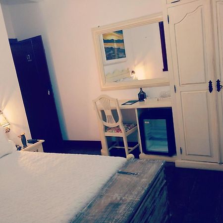 蒂拉登特斯 阿劳霍巴兹利奥旅馆酒店 客房 照片
